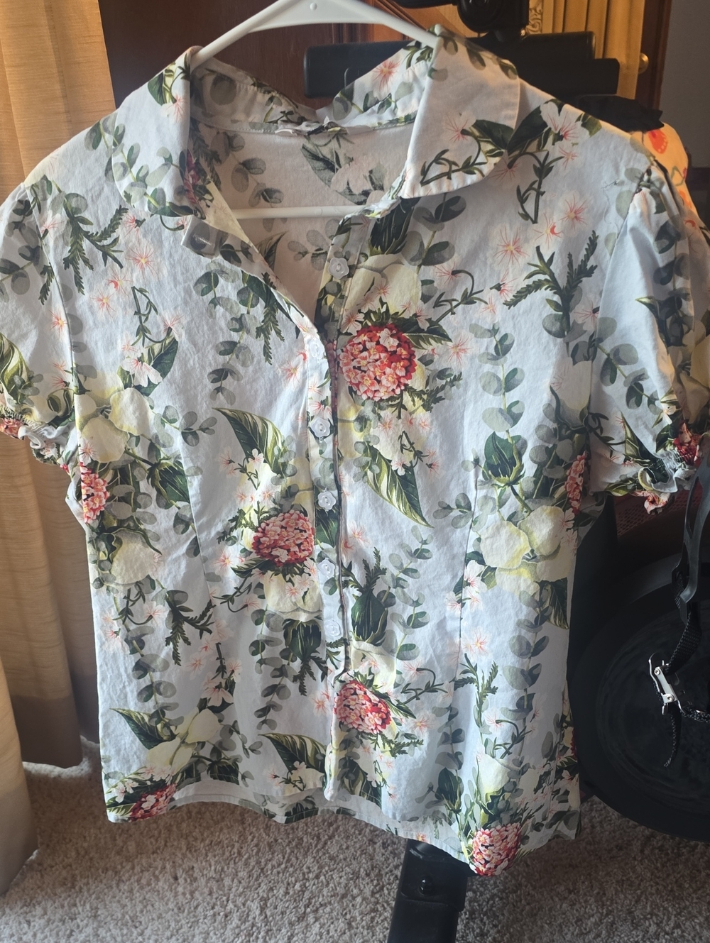 Floral Short-Sleeve Button-Front Top - White with Green
